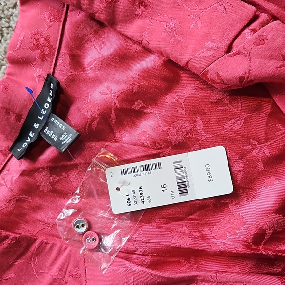 Dress - Picture 5 of 5